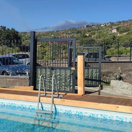 Peri Peri Etna Villa *