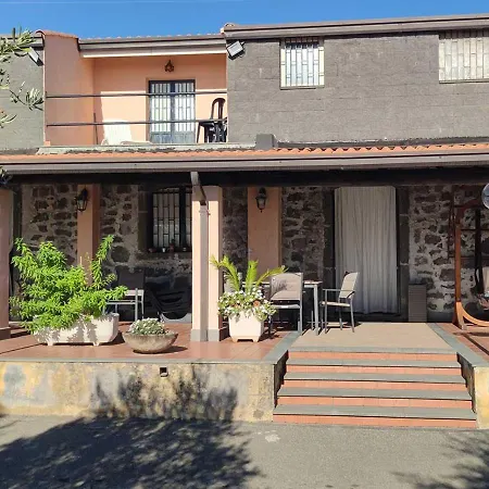 Peri Peri Etna Villa Montargano
