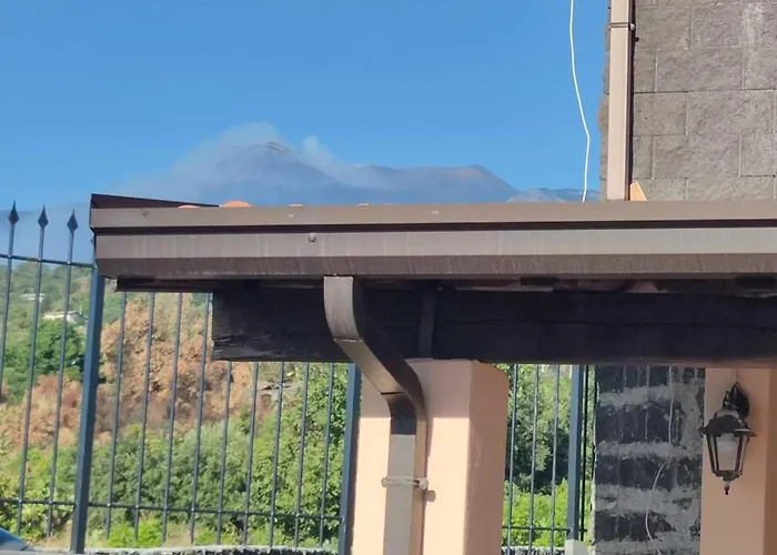 Peri Peri Etna Villa Montargano