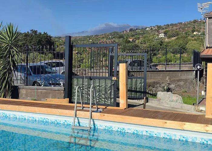 Peri Peri Etna Villa *